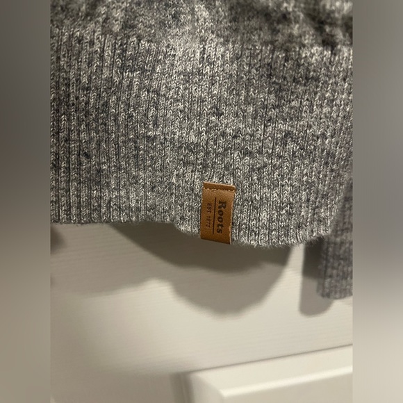 Roots sweater - Picture 3 of 4